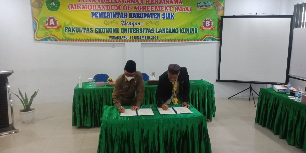 MOA FEKON UNILAK DENGAN PEMERINTAH DAERAH KABUPATAN SIAK DALAM IMPLEMENTASI TRI DHARMA PERGURUAN TINGGI DALAM MENDUKUNG PROGRAM MERDEKA BELAJAR KAMPUS MERDEKA (MBKM) & PENINGKATAN PEMBANGUNAN DAERAH